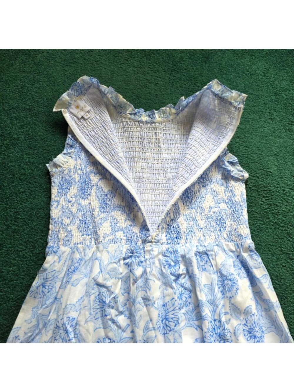 J. Marie Womens Maxi Dress Sz M Blue & White Floral Smocked Maxi 100% Cotton EUC - Picture 5 of 10